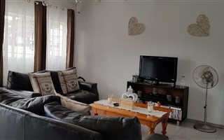 2 Bedroom House in Kyalami AH