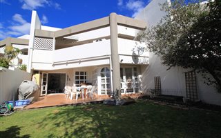 2 Bedroom Apartment in Edenburg