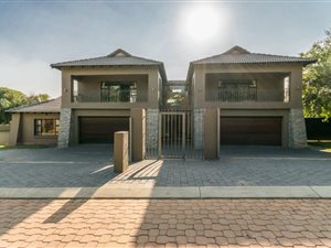 5 Bed House in Olive Crest Estate