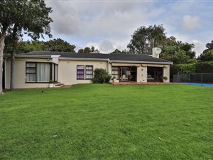 5 Bed House in Constantia