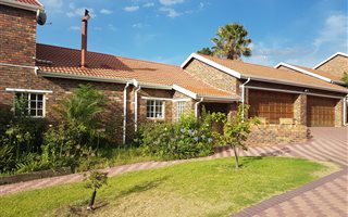 3 Bedroom House in Glen Austin AH