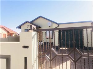 2 Bed House in Naturena