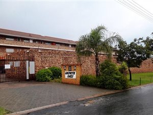 2 Bed Townhouse in Germiston Central