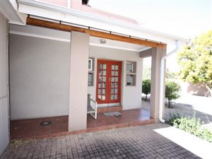 6 Bed House in Vanderbijlpark SE3