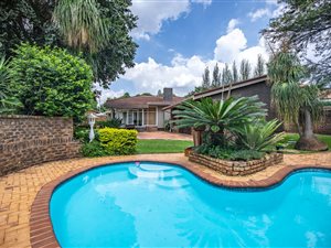 5 Bed House in Waterkloof