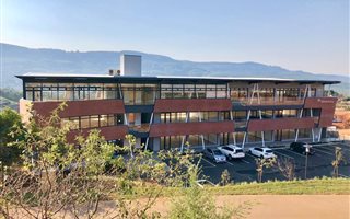 174 m² Office Space in Montrose