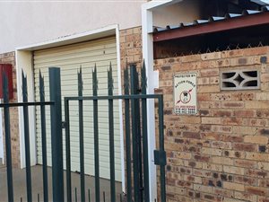 2 Bed Townhouse in La Hoff