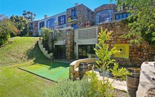 7 Bedroom House in Constantia Upper