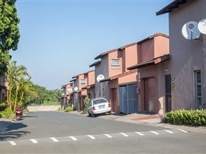 3 Bed Apartment in Arboretum