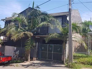 6 Bed House in Bonela