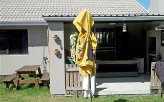 2 Bedroom Townhouse in Gonubie