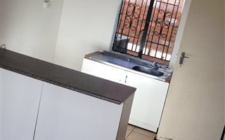 1 Bedroom Flat in Mountain Rise
