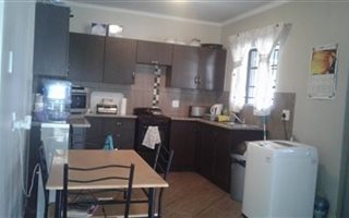 2 Bedroom Flat in Highveld Park