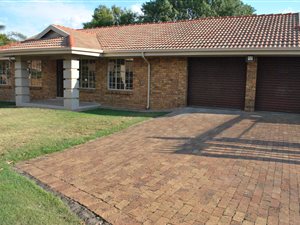 3 Bed Cluster in Ravenswood