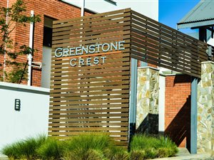 3 Bed Apartment in Greenstone Crest