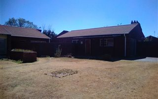 1 Bedroom Flat in Evander