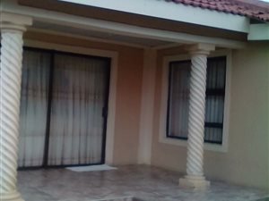 2 Bedroom House in Madadeni