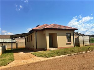 3 Bed House in Waterval East