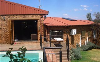 3 Bedroom House in Kloofendal