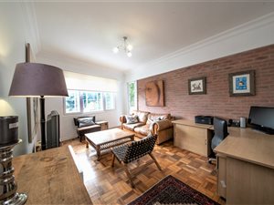 1 Bed Flat in Greenside