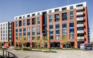 345 m² Commercial space in Century City