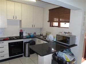 3 Bed Townhouse in Dowerglen and Ext