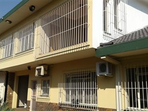 6 Bed House in East Lynne