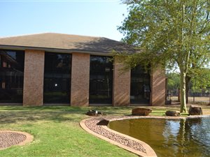 643 m² Office Space in Nieuw Muckleneuk