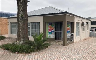 215 m² Commercial space in Newton Park