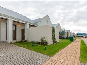 2 Bed House in Kraaibosch