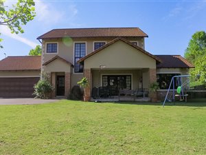 3 Bedroom House in Clifton Hill Estate