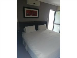 Bachelor apartment in Salt Rock