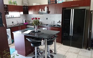 3 Bedroom Apartment in Waterval East