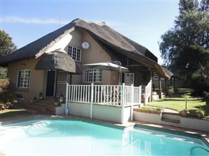 5 Bed House in Olivedale