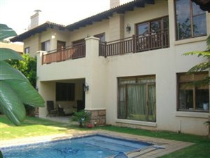 4 Bed Cluster in Houghton Estate