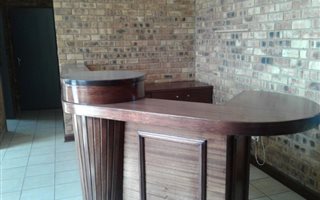 630 m² Commercial space in Brentwood Park