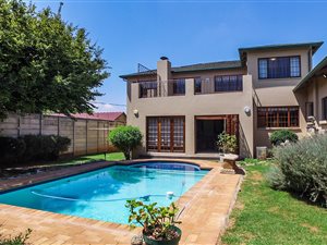 5 Bed House in Edendale