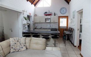 2 Bedroom Apartment in Dwarskersbos