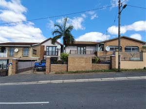 3 Bed House in Montford