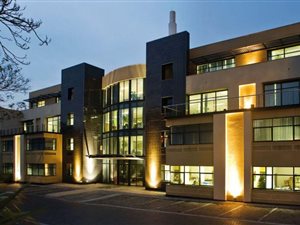 1008 m² Commercial space in Sandhurst