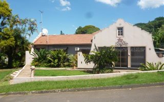 3 Bedroom House in Mount Vernon