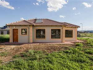 3 Bed House in Klerksoord