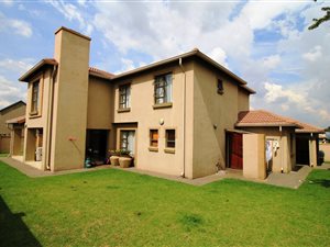3 Bed House in Midstream Estate