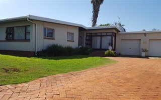3 Bedroom House in Bluewater Bay