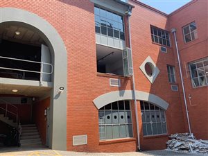 15 m² Commercial space in Parktown North