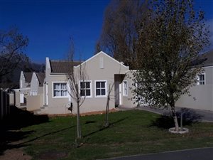 2 Bed Townhouse in Suider Paarl