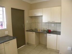1 Bed Apartment in Kelvin