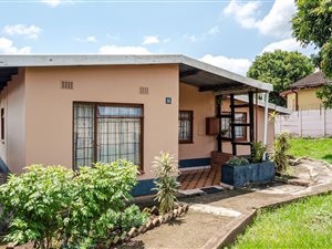 4 Bed House in The Grange