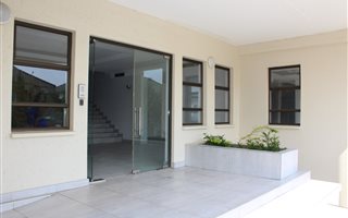 129 m² Office Space in Lonehill