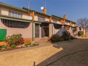 2 Bed Duplex in East Geduld